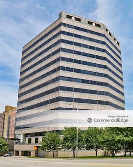 Crown Center - 2600 Grand