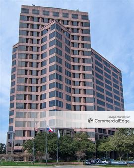 Summit at Las Colinas