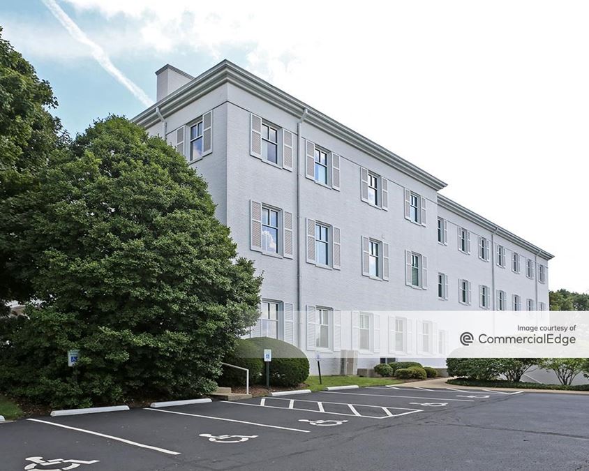 1441 Gardiner Lane, Louisville, KY 40213