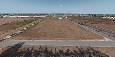 Prime Retail Pad Off of NWQ 12th Ave. & HWY 198