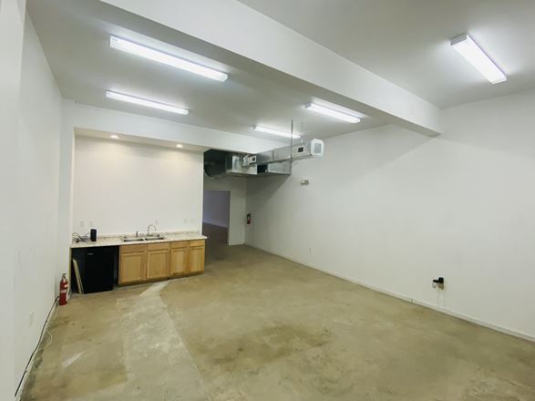 Retail Space for Lease in South Slope