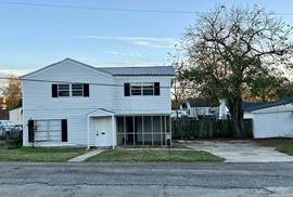 1411 Vivian Street