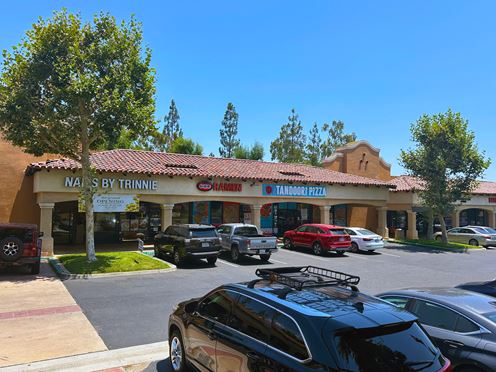 Sycamore Plaza: Shop Spaces in Retail Strip Center