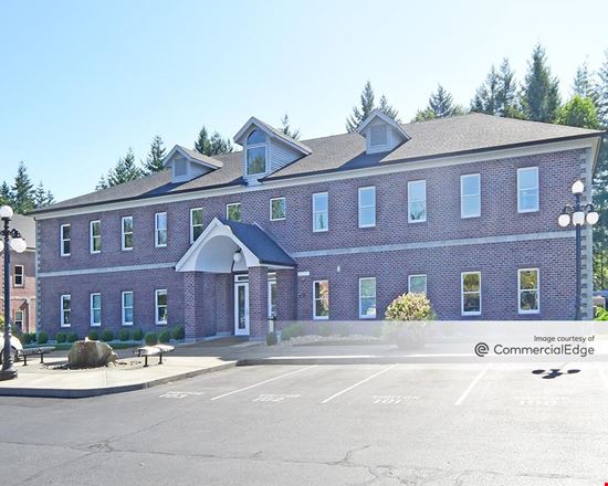 917, 919 & 921 Lakeridge Way SW