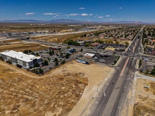 Lancaster Retail Pad