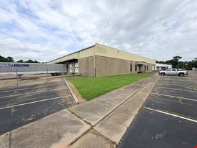545 Ford Ave - Functional Warehouse/Distribution Space