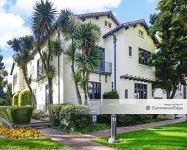 1960 The Alameda