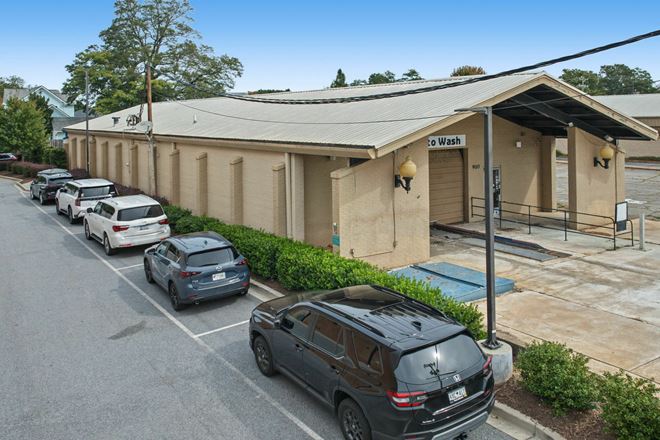 906 Pendleton Street