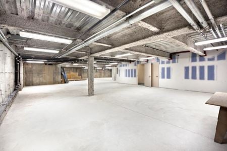 Retail space for Rent at 3261 Westchester Ave in Bronx