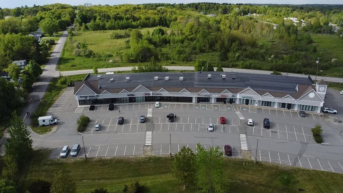 In-Line Retail/Office Space