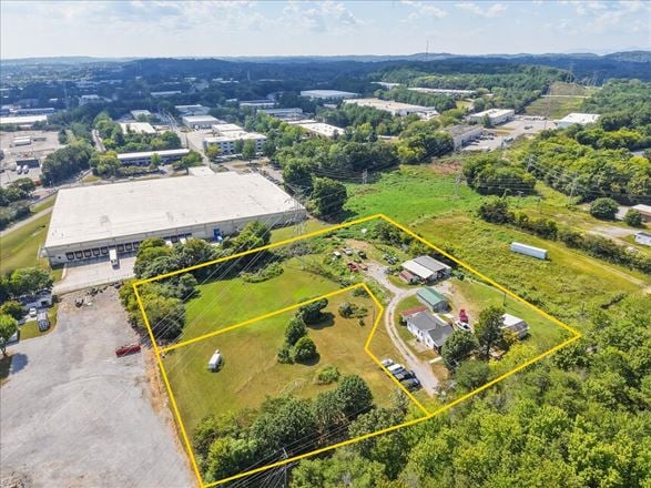 3701 & 3707 Henson Rd