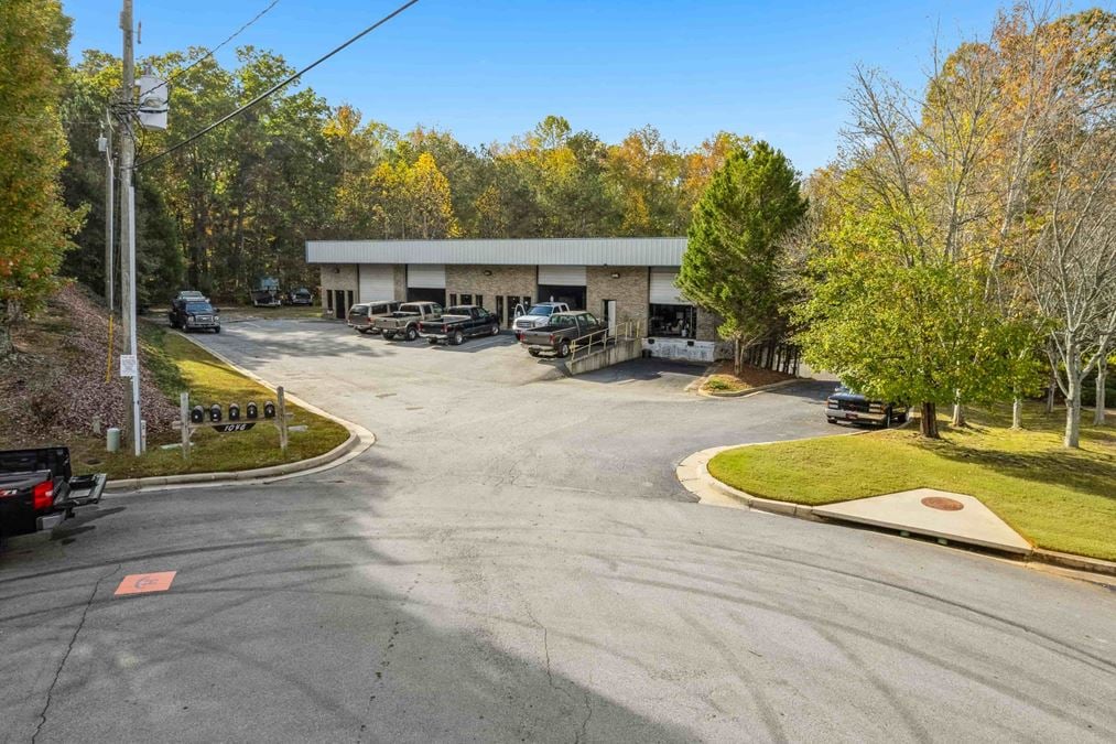 1046 Parkway Ct