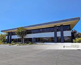 1870 Embarcadero Rd