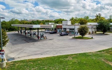 Retail space for Sale at 105 E Stassney Ln in Austin