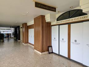 Retail Space - Royal Sonesta Hotel