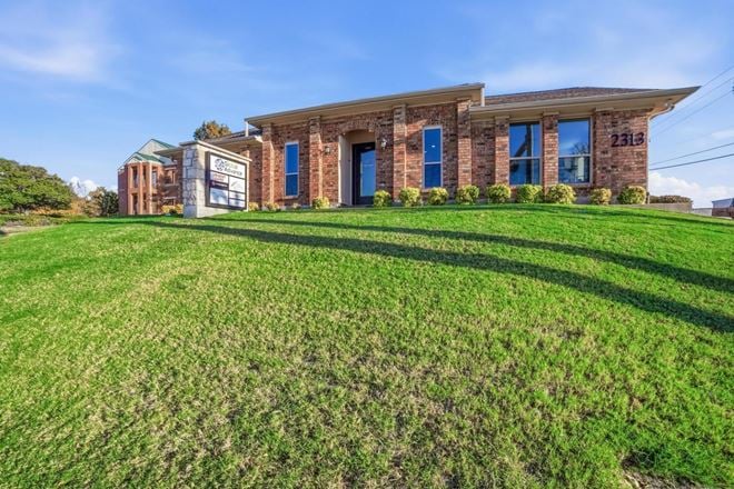 2313 Ridge Rd #102