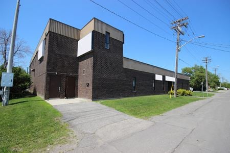 Photo of commercial space at 866 Campbell Avenue in Ottawa