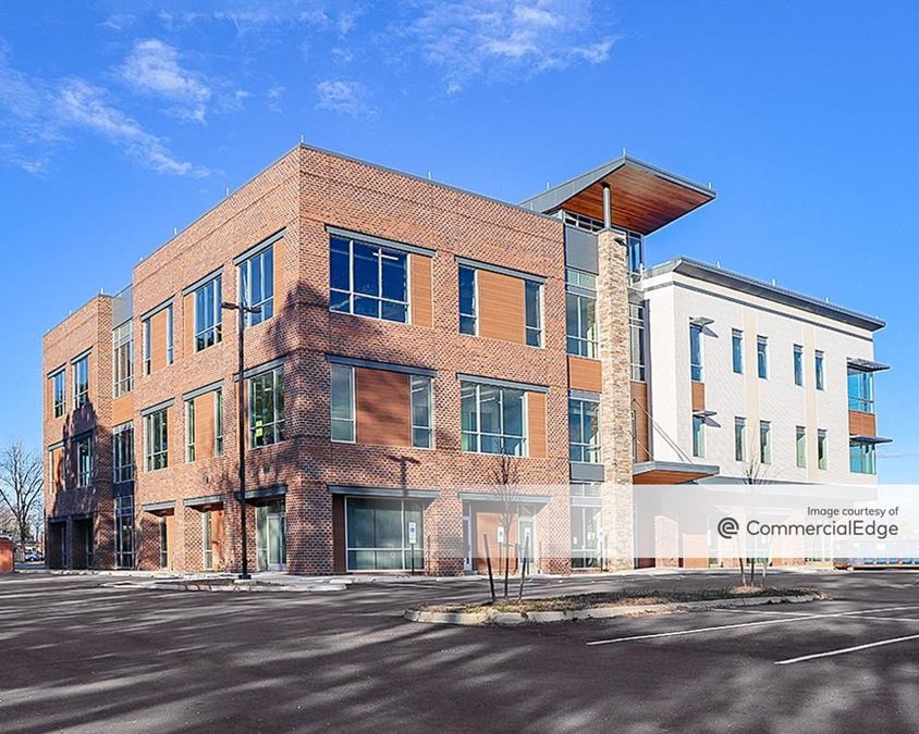 The Lakeview Medical Center 5801 Harbour View Blvd Office Building