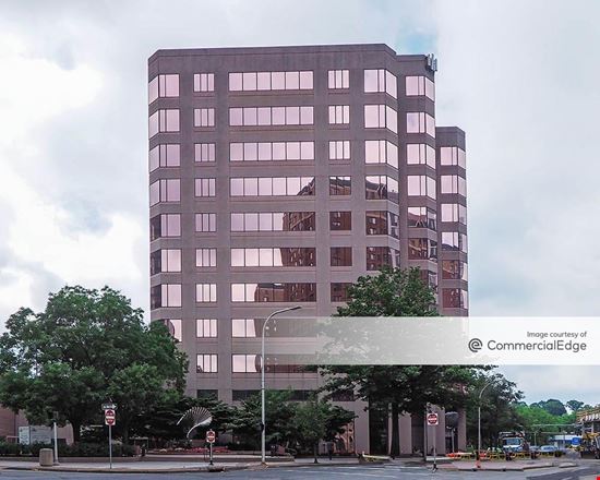 10 Bank Street