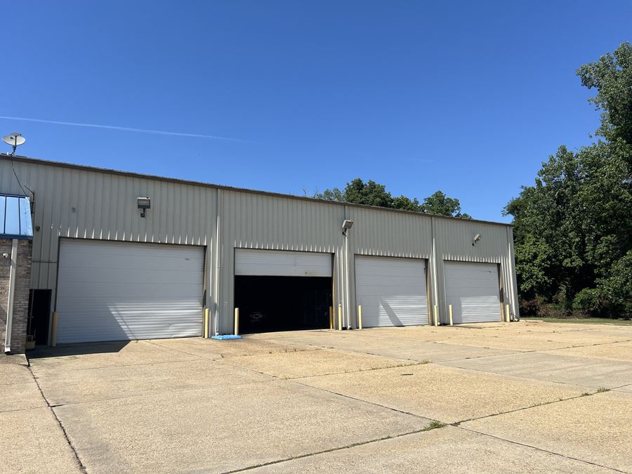 Vicksburg - 61 Office/Warehouse Space For Lease