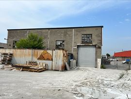 131-133 Oakdale Road, North York, ON M3N1W2