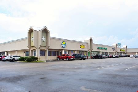 Retail space for Rent at 1705 Garth Rd in Baytown