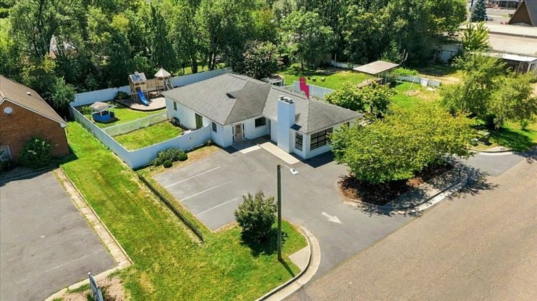 8.5% CAP RATE INVESTMENT | NN LEASED COMMERCIAL PROPERTY