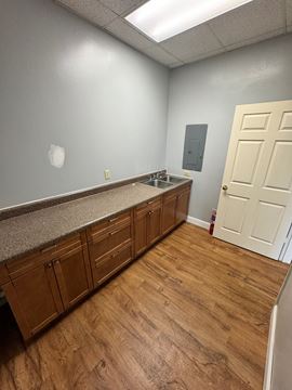 1550 N Main St