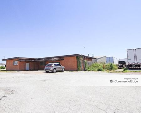 Industrial space for Rent at 4460 Singleton Blvd in Dallas