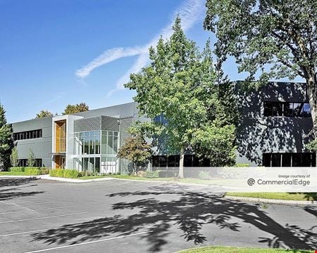 Creekside Corporate Park - Building 8300 - Beaverton