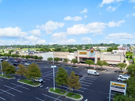 High-Visibility Big Box Retail in Amazon Commercial Corridor