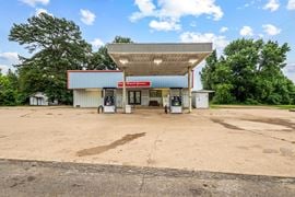 Convenience Store in Naples, TX for Sale
