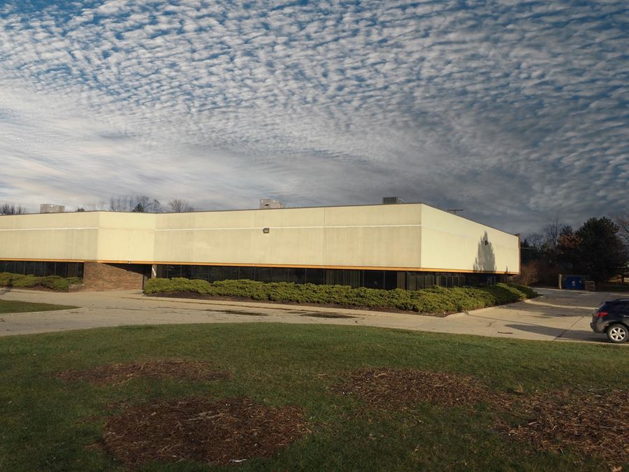 1450 E. Highwood