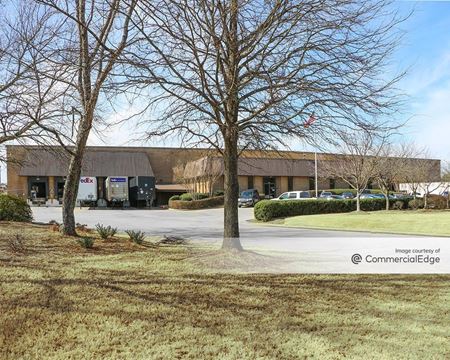Industrial space for Rent at 6853 Southlake Pkwy in Morrow