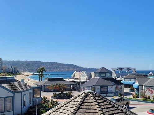 Redondo Beach Pier Plaza Professional Offices
