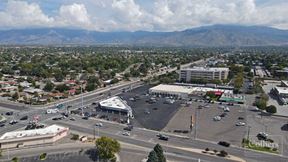 Strip Center with Great Visibility in Northeast Heights