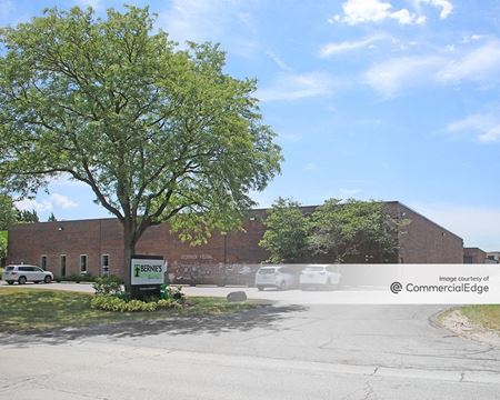 Photo of commercial space at 917 North Shore Drive in Lake Bluff