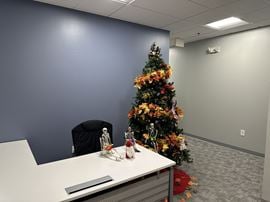 551 Square Foot Office Space