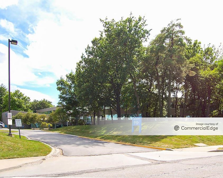 6550 Winchester Avenue 6550 Winchester Avenue Office Building