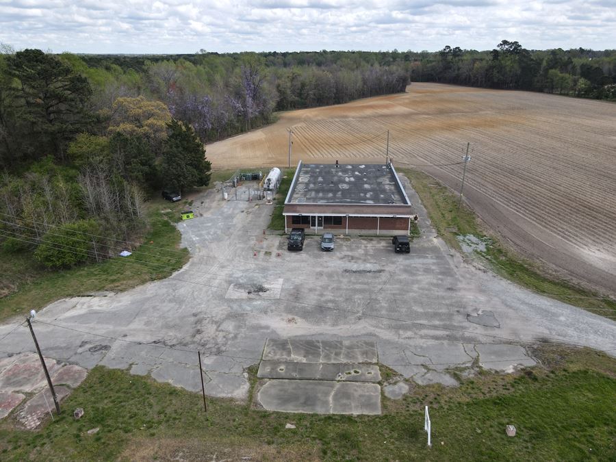 2585 North Carolina 11