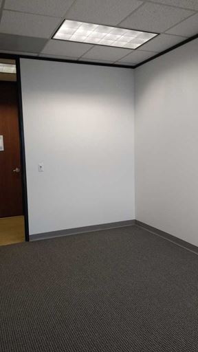 Workstyle Flexible Spaces - 6671 Southwest Freeway