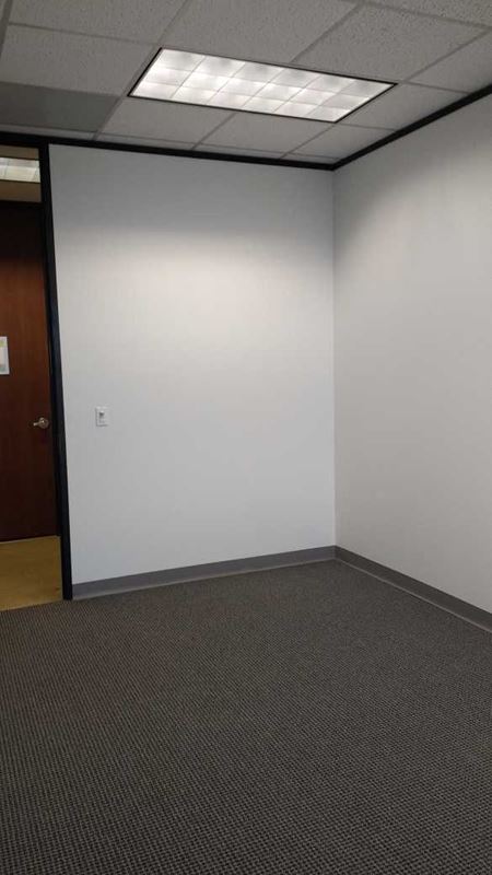 Coworking space for Rent at 6671 Southwest Freeway 3rd & 8th Floor in Houston