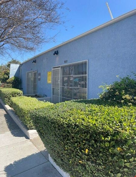 Photo of commercial space at 921-923 North Logan Street in Santa Ana