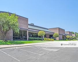 Kansas Commerce Center - 15303-15379 West 95th Street