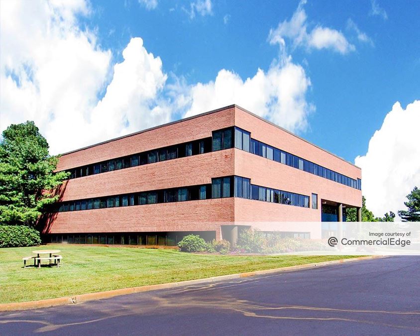 Raynham Woods Commerce Center - 175 Paramount Drive
