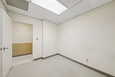 R06-LL1  Space Photo Gallery 7