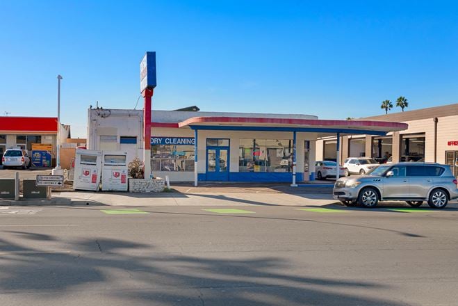 46-48 Broadway Chula Vista, CA