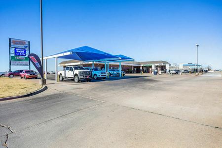 Photo of commercial space at 325 W Memorial Rd in Oklahoma City