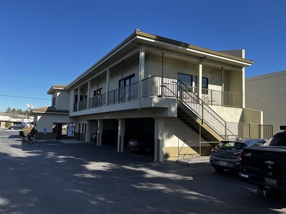1050 Blossom Hill Rd