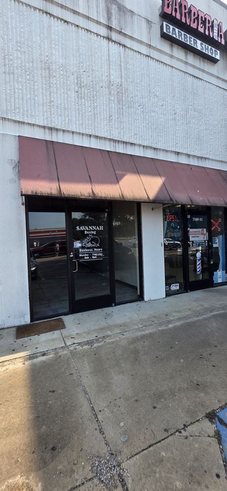 Retail space for Rent at 7098 Bissonnet St in Houston